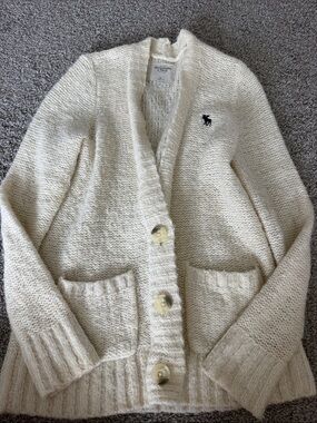 Abercrombie & Fitch Cream Chunky Knit Button Cardigan